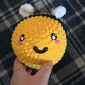 Crocheted Bee BRAND NEW